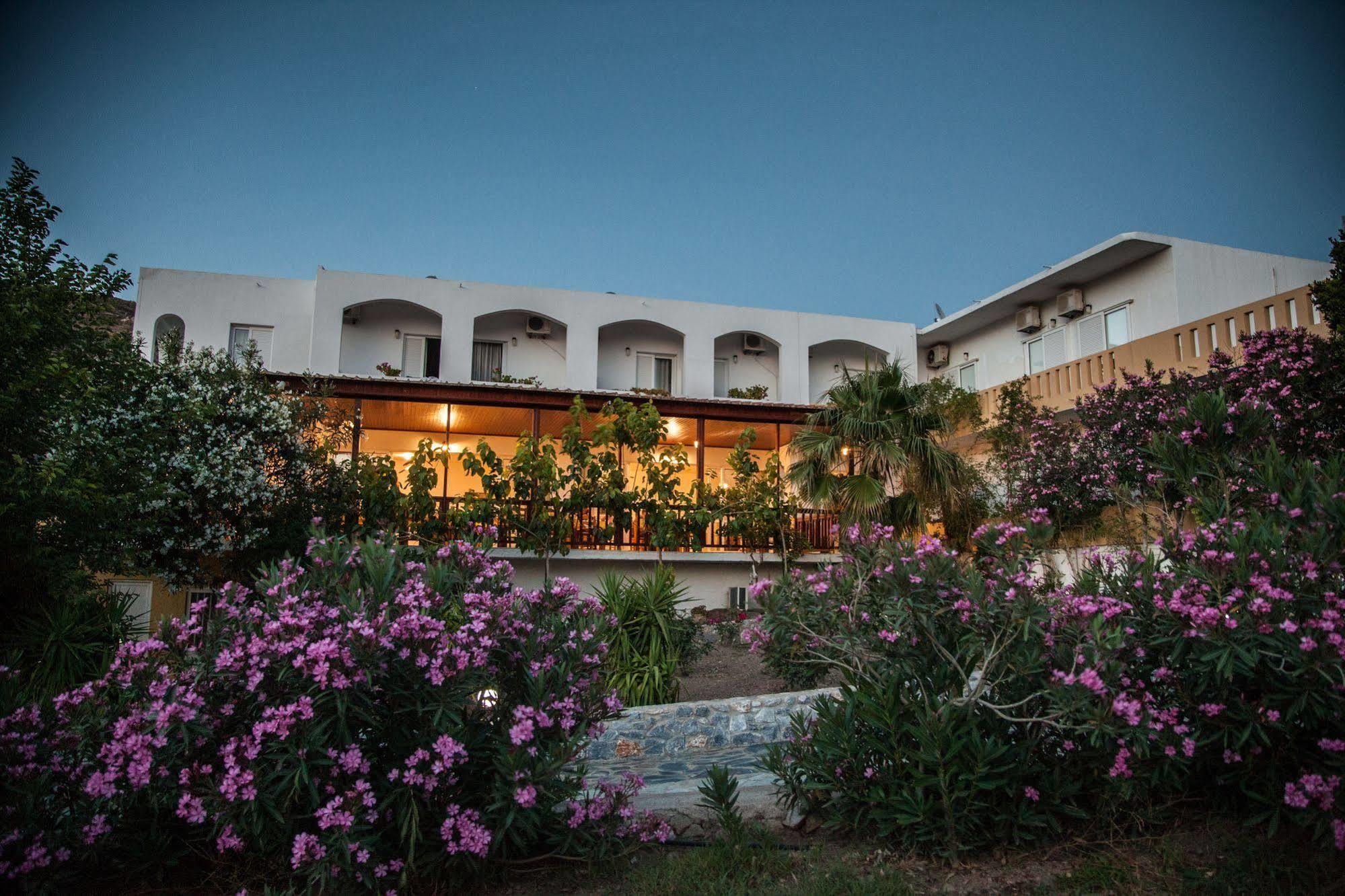 Ammoudi Hotel Damnoni Eksteriør billede