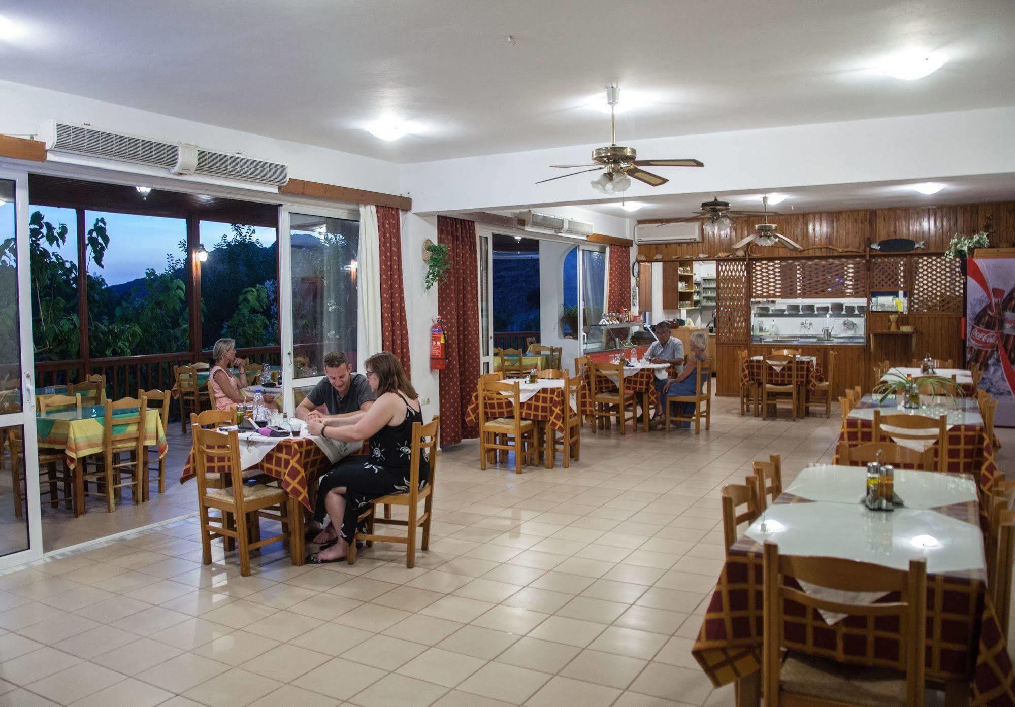 Ammoudi Hotel Damnoni Eksteriør billede